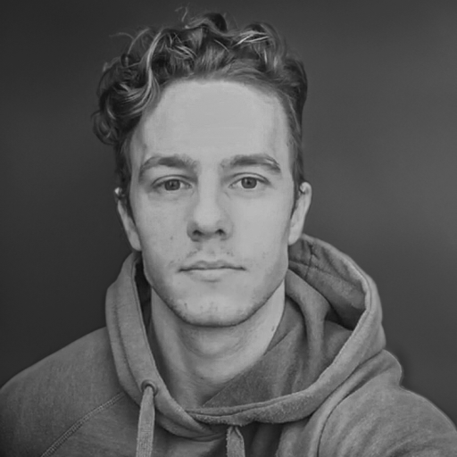 Niels Couvreur Headshot